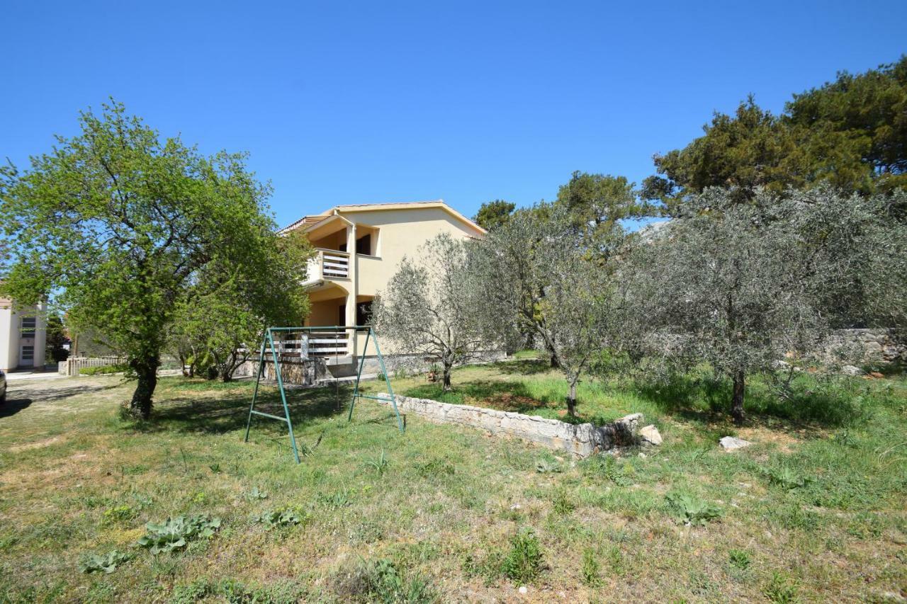 Apartments Ivan Starigrad Paklenica Exterior photo